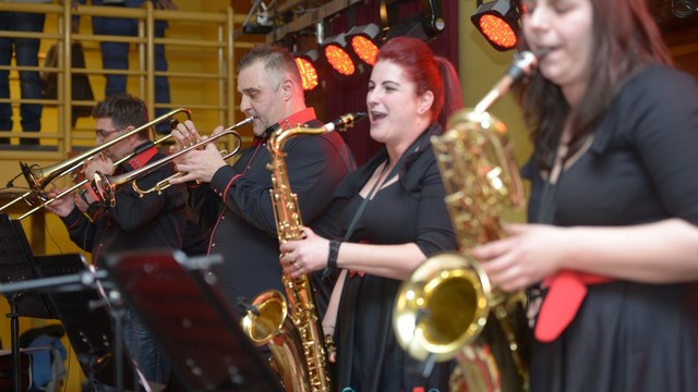 121. számú profil – Dalest • Énekes műsor • Koncert • Zenés produkció