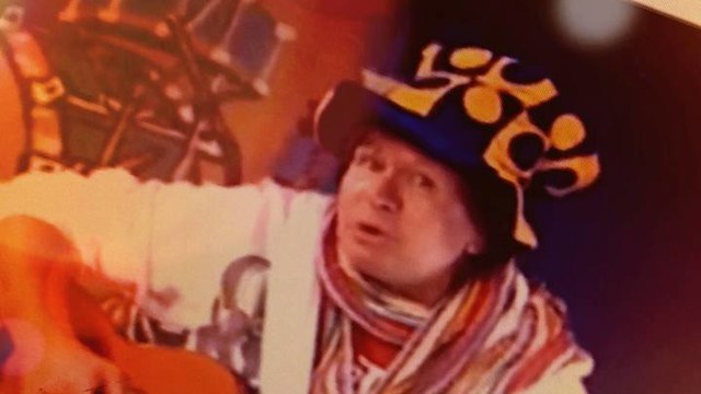 60. számú profil – Énekes műsor • Koncert • Köszöntő • Utazó színház • Vacsoraszínház • Versest • Zenés előadás